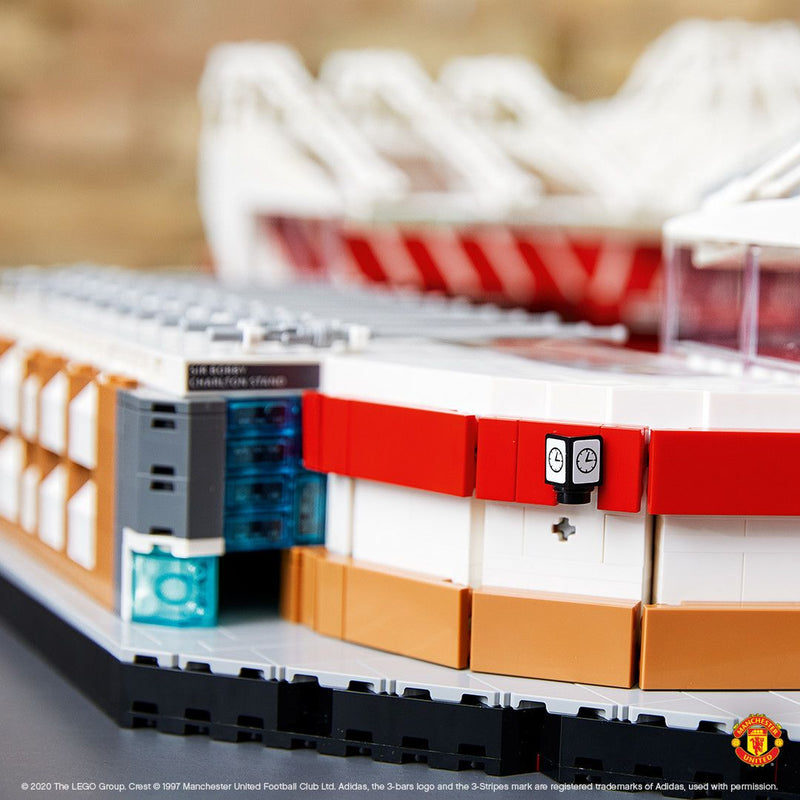 LEGO Manchester United Football Stadium 10272 Creator Expert