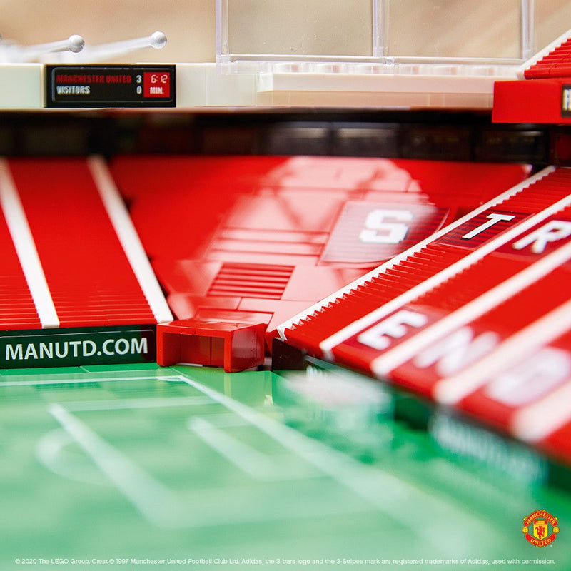 LEGO Manchester United Football Stadium 10272 Creator Expert