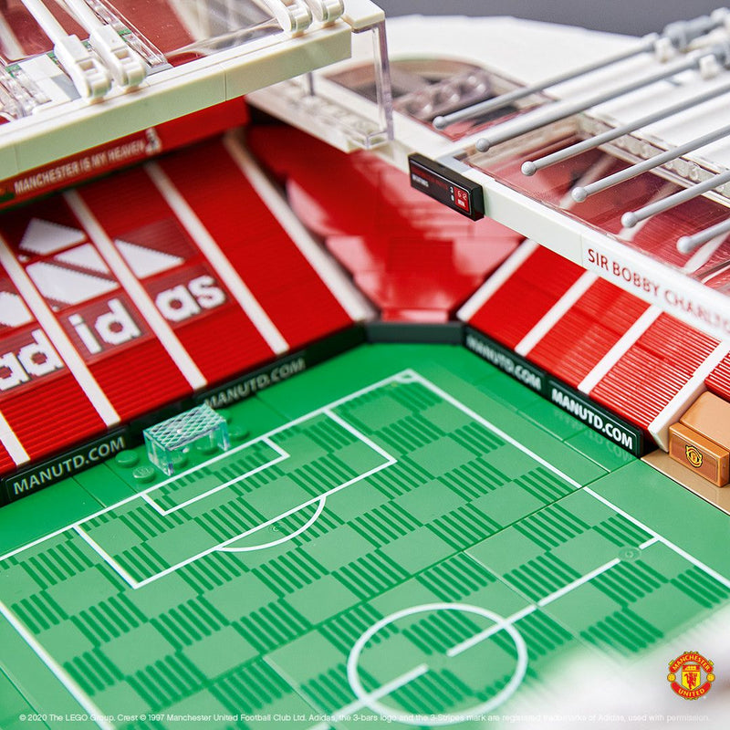 LEGO Manchester United Football Stadium 10272 Creator Expert