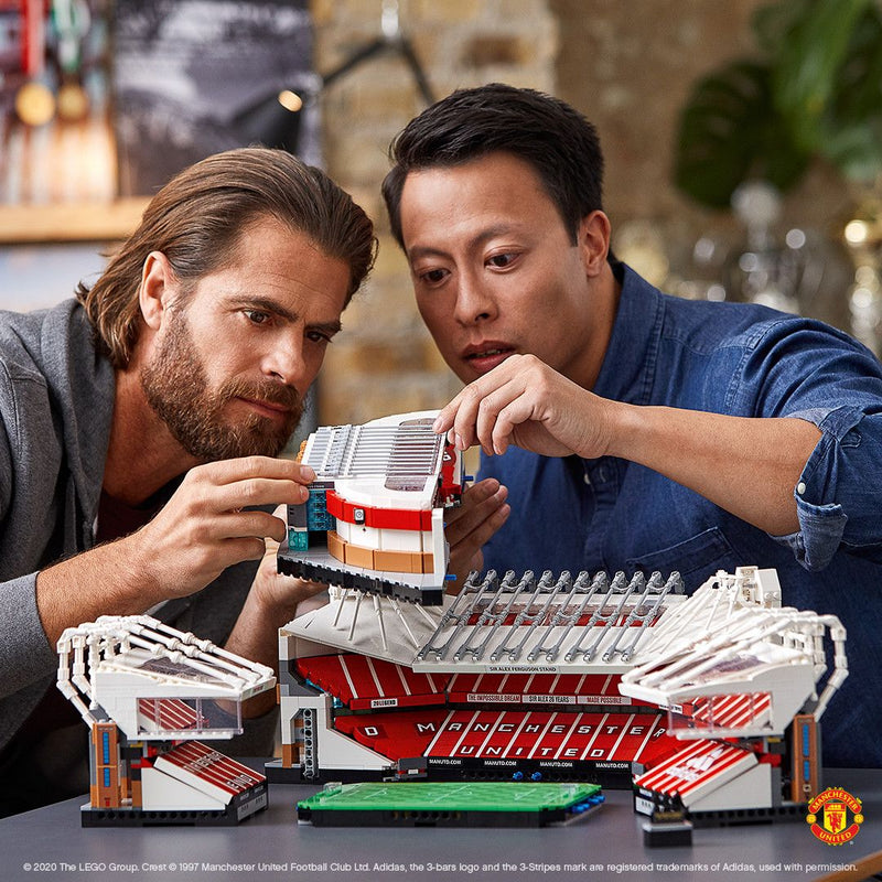 LEGO Manchester United Football Stadium 10272 Creator Expert