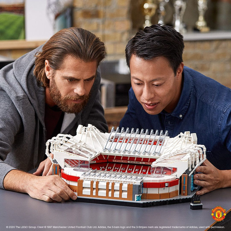LEGO Manchester United Football Stadium 10272 Creator Expert