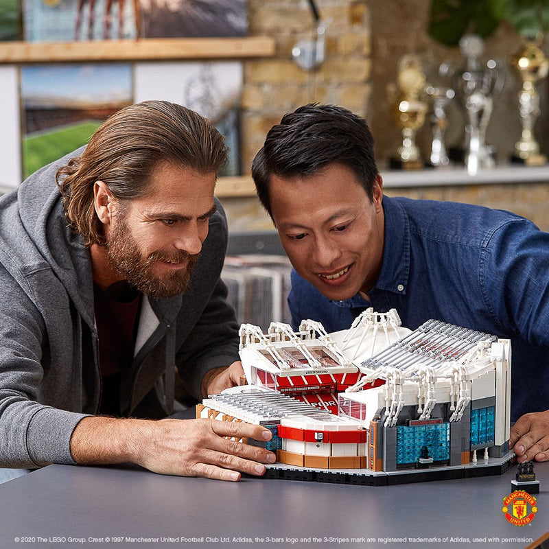 LEGO Manchester United Football Stadium 10272 Creator Expert