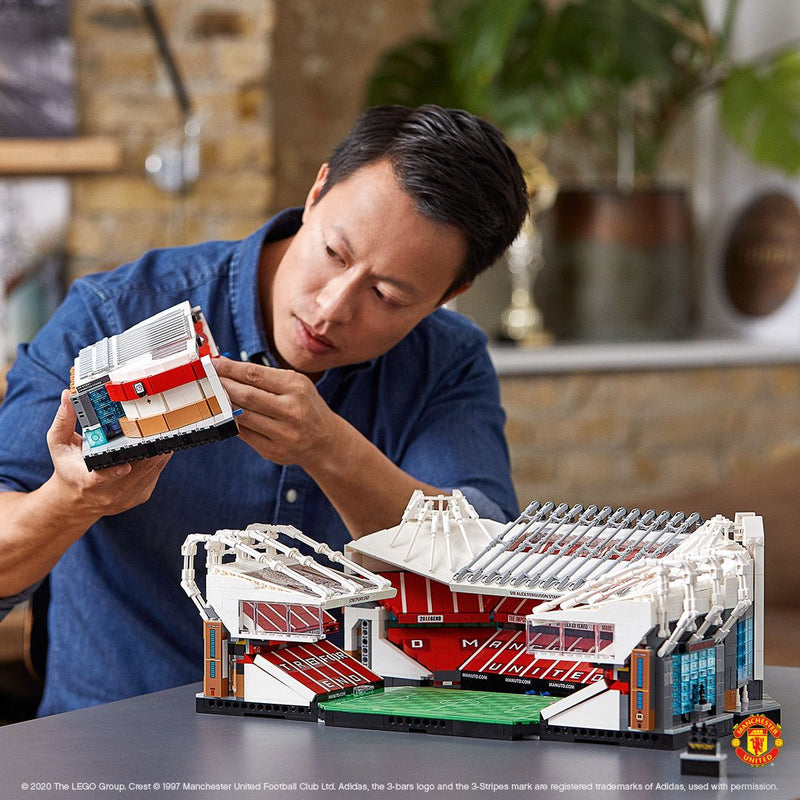 LEGO Manchester United Football Stadium 10272 Creator Expert