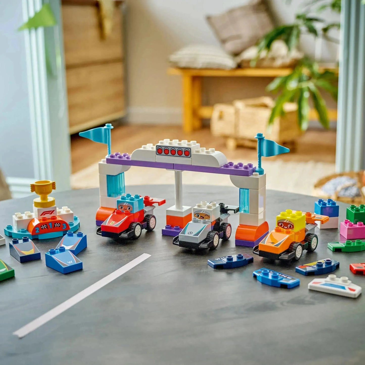 LEGO Formula 1 Team 10445 DUPLO (Delivery: January 1, 2025)