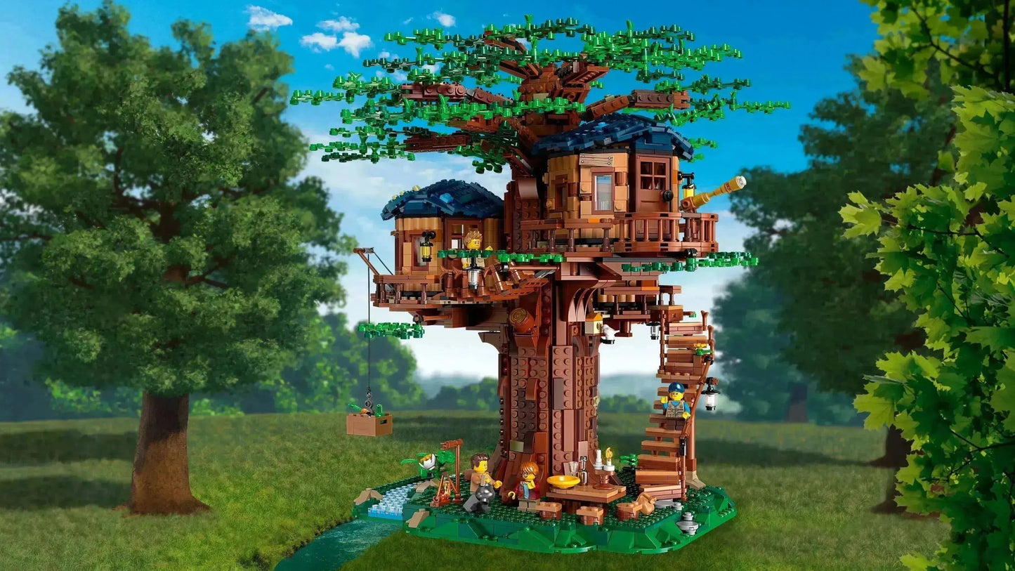 LEGO Boomhuis Boomhut 21318 Ideas (€. 15,00 per week + €. 50,00 borg)