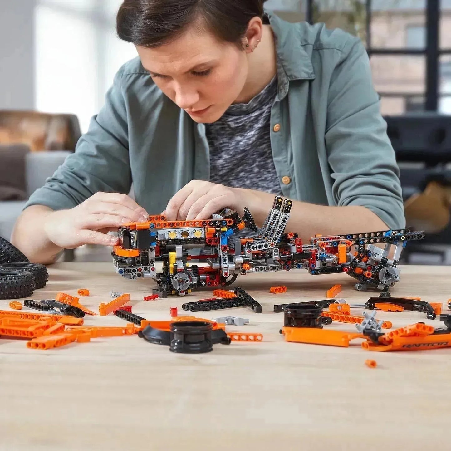 LEGO Ford Raptor F150 Pick Up Truck 42126 Technic