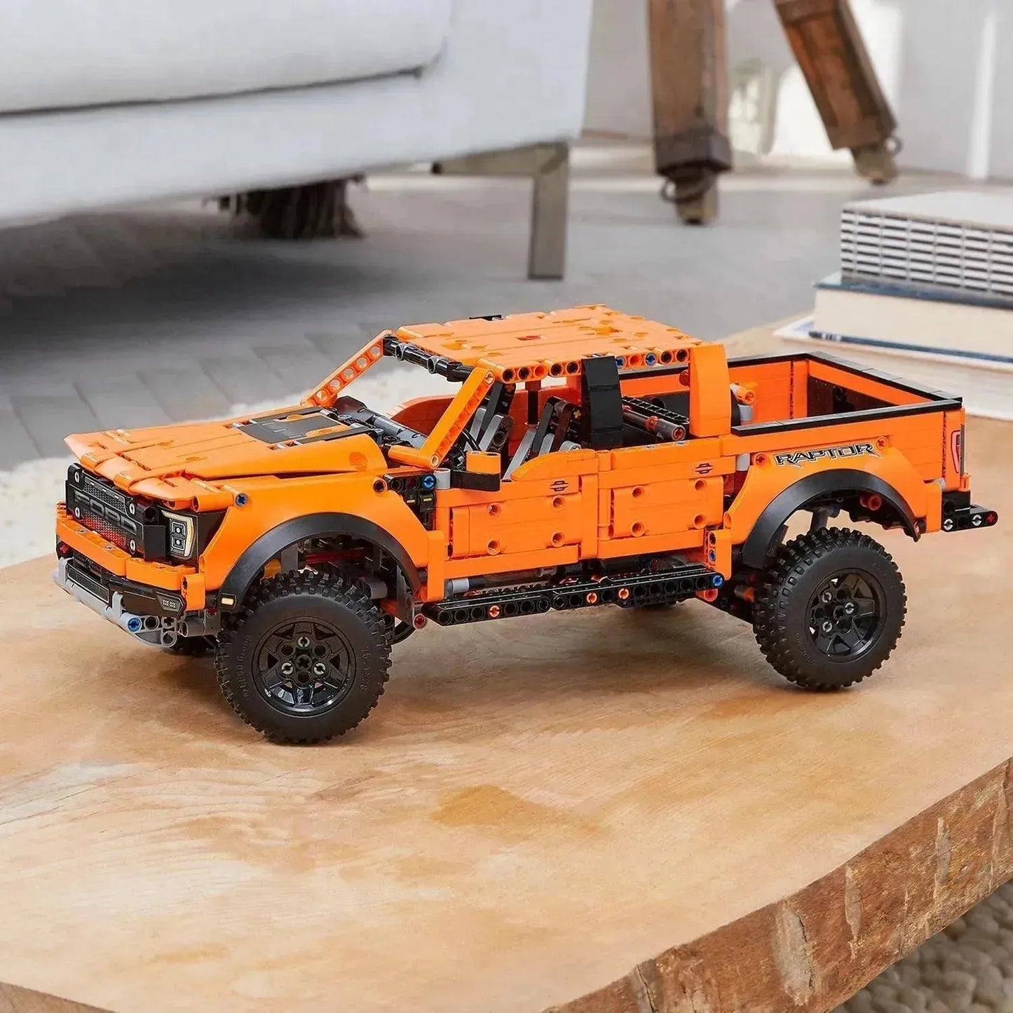 LEGO Ford Raptor F150 Pick Up Truck 42126 Technic