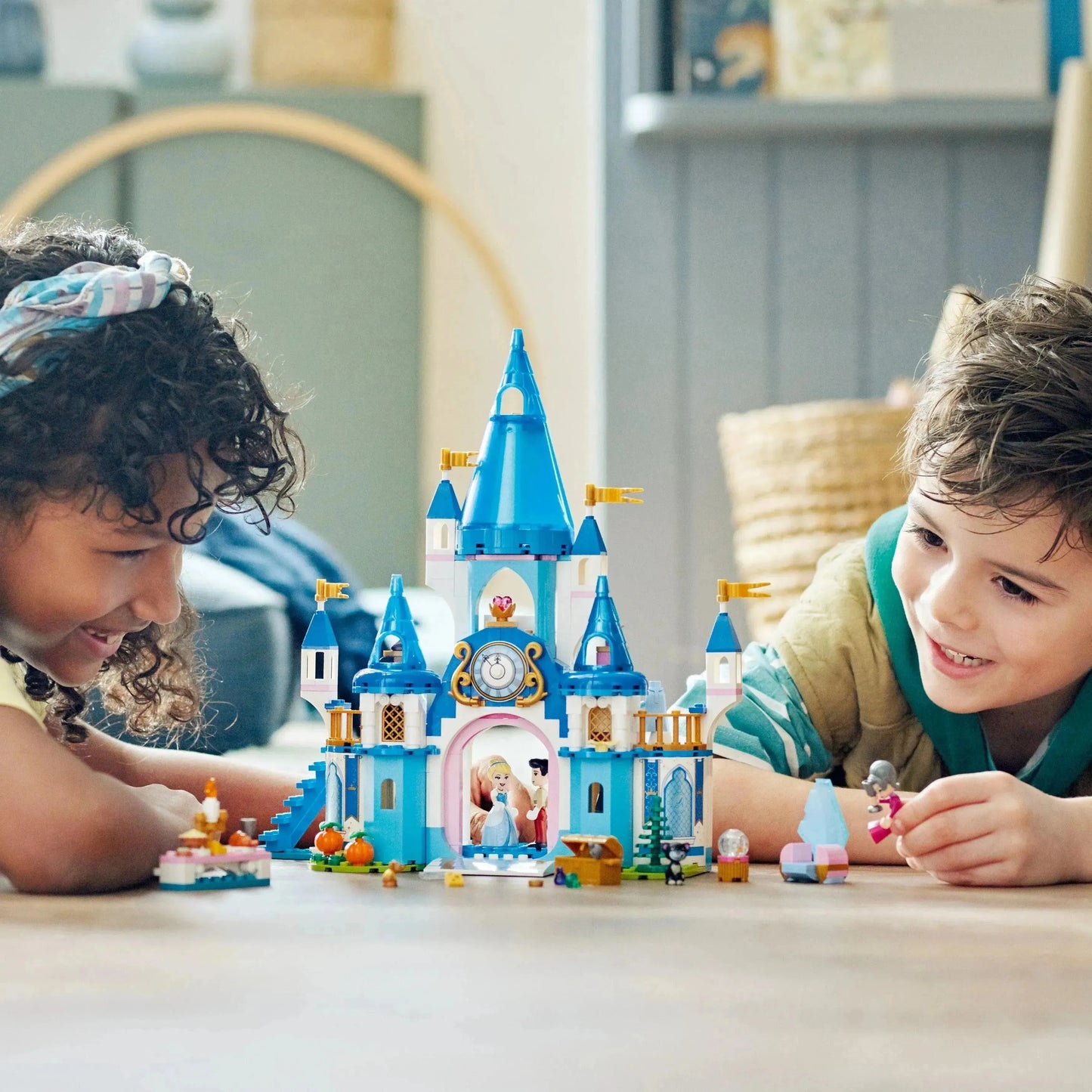 LEGO Das Disney-Schloss von Aschenputtel und der hübsche Prinz 43206 Disney