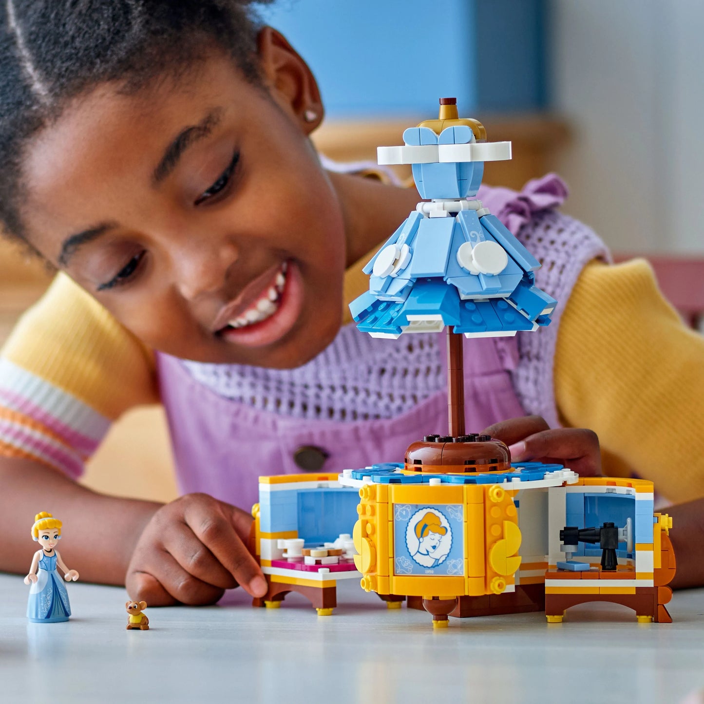 LEGO Cinderella's Dress 43266 Disney (Pre-Order: March 2025)