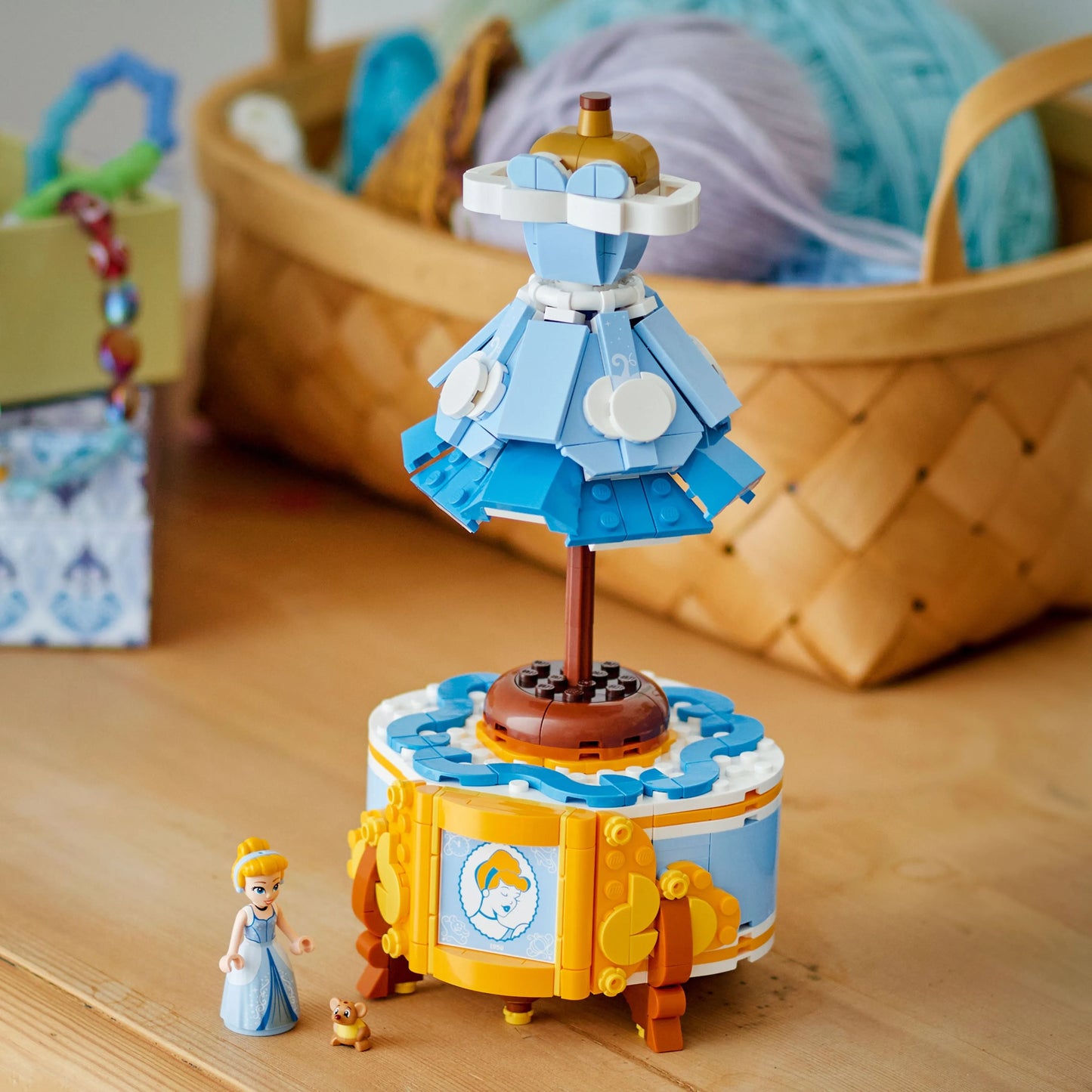 LEGO Cinderella's Dress 43266 Disney (Pre-Order: March 2025)