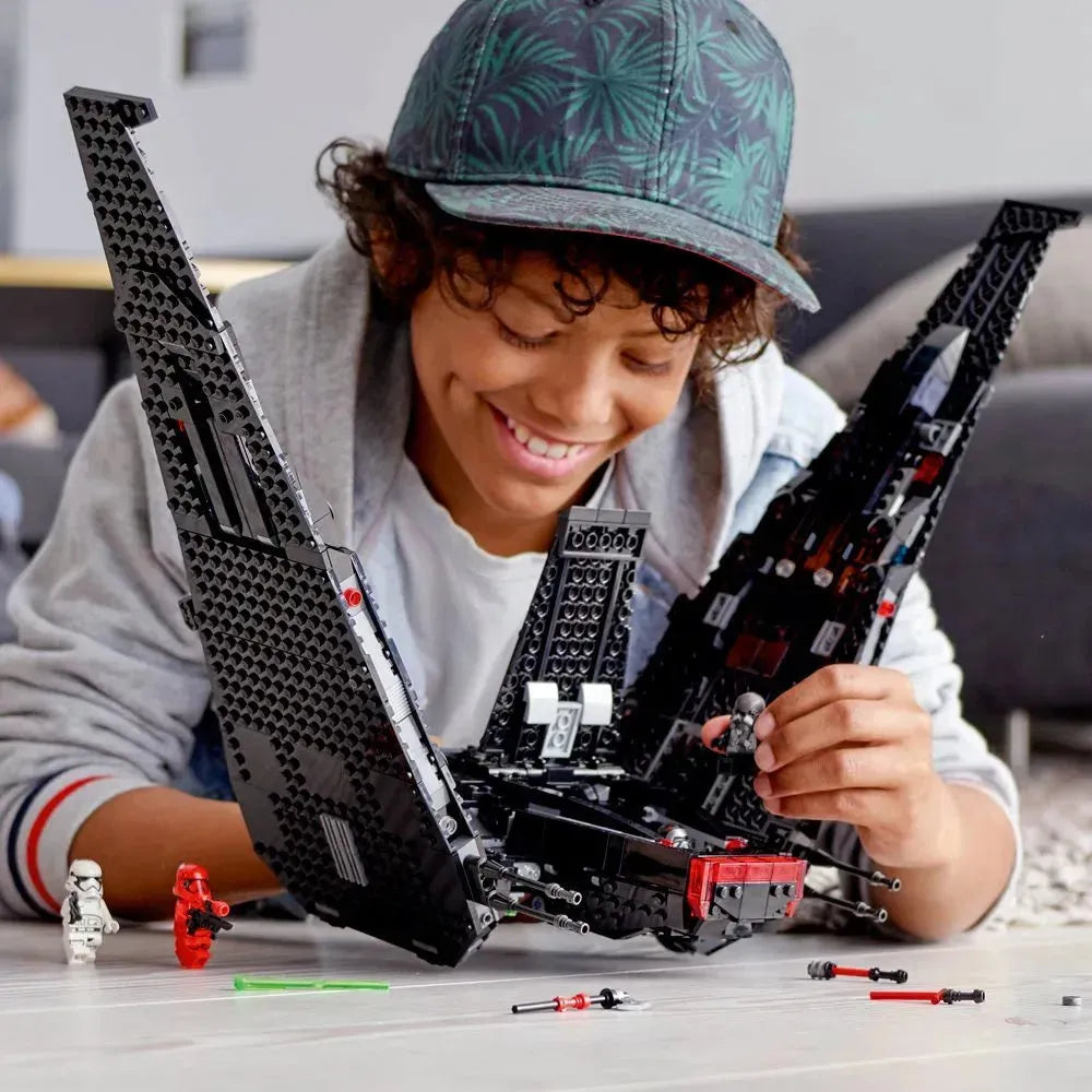 LEGO Kylo Ren's Shuttle including Kylo Ren, Pryde, Sith, Troopers and Knights 75256 StarWars