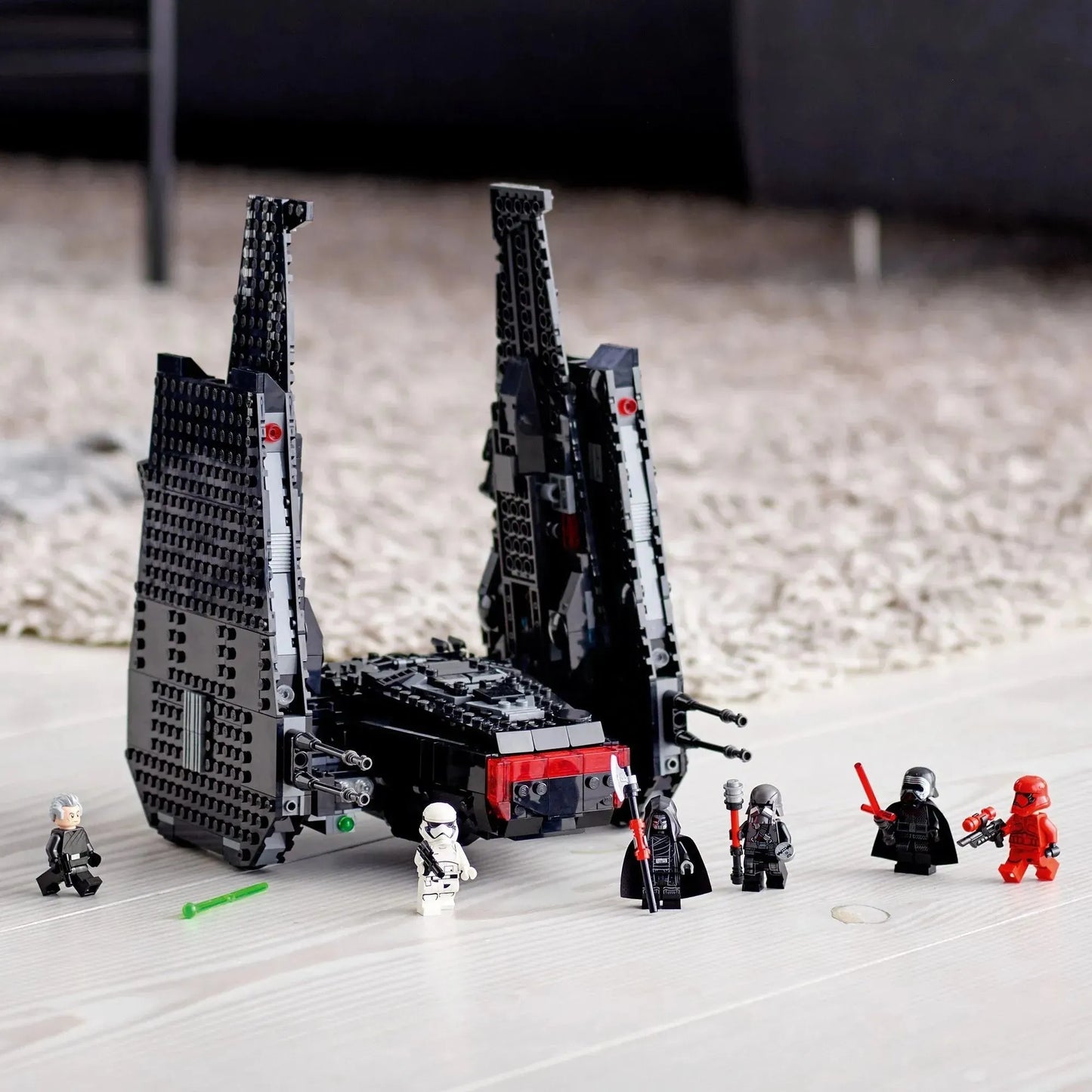 LEGO Kylo Ren's Shuttle including Kylo Ren, Pryde, Sith, Troopers and Knights 75256 StarWars
