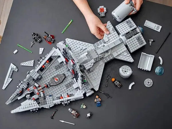 LEGO Imperial Light Cruiser 75315 Star Wars