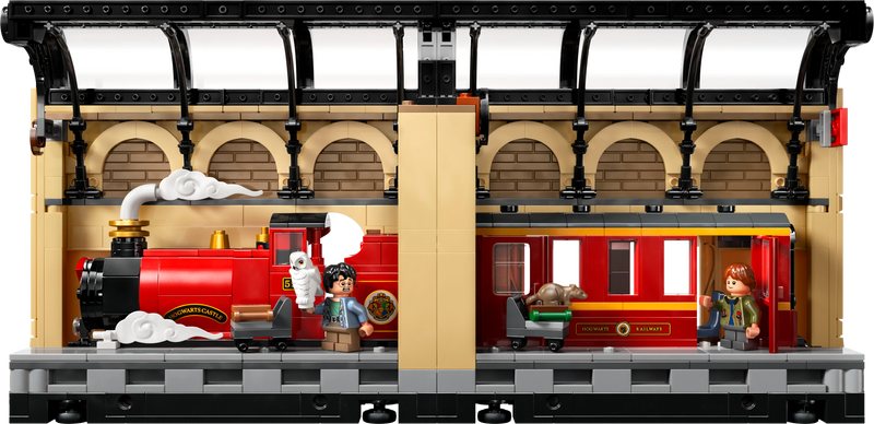 LEGO 77241 (Pre-Order: March 2025)
