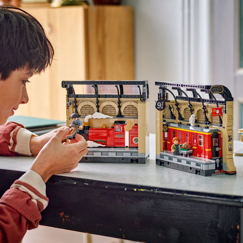LEGO 77241 (Pre-Order: March 2025)