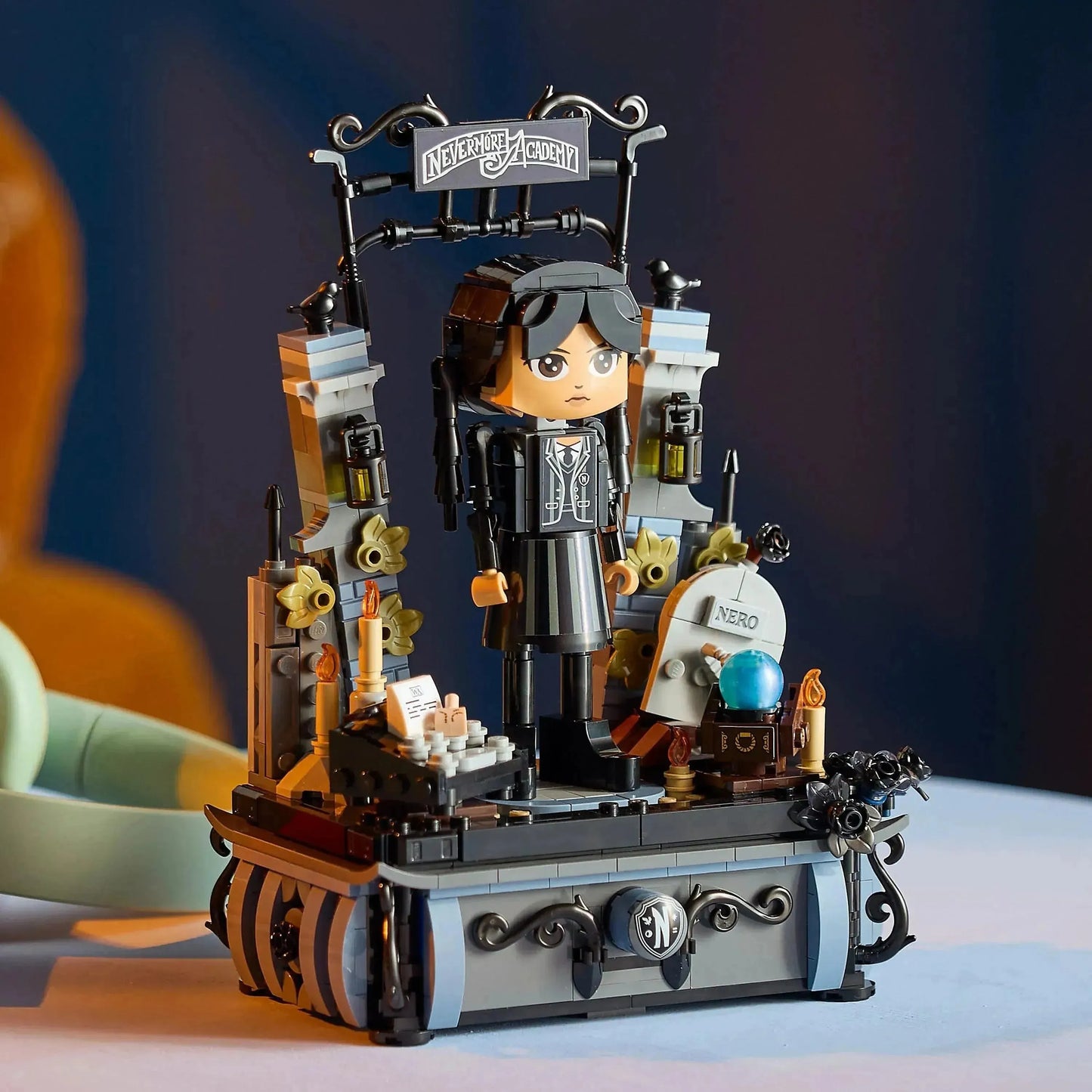LEGO Wednesday Addams Figur 76780 Mittwoch