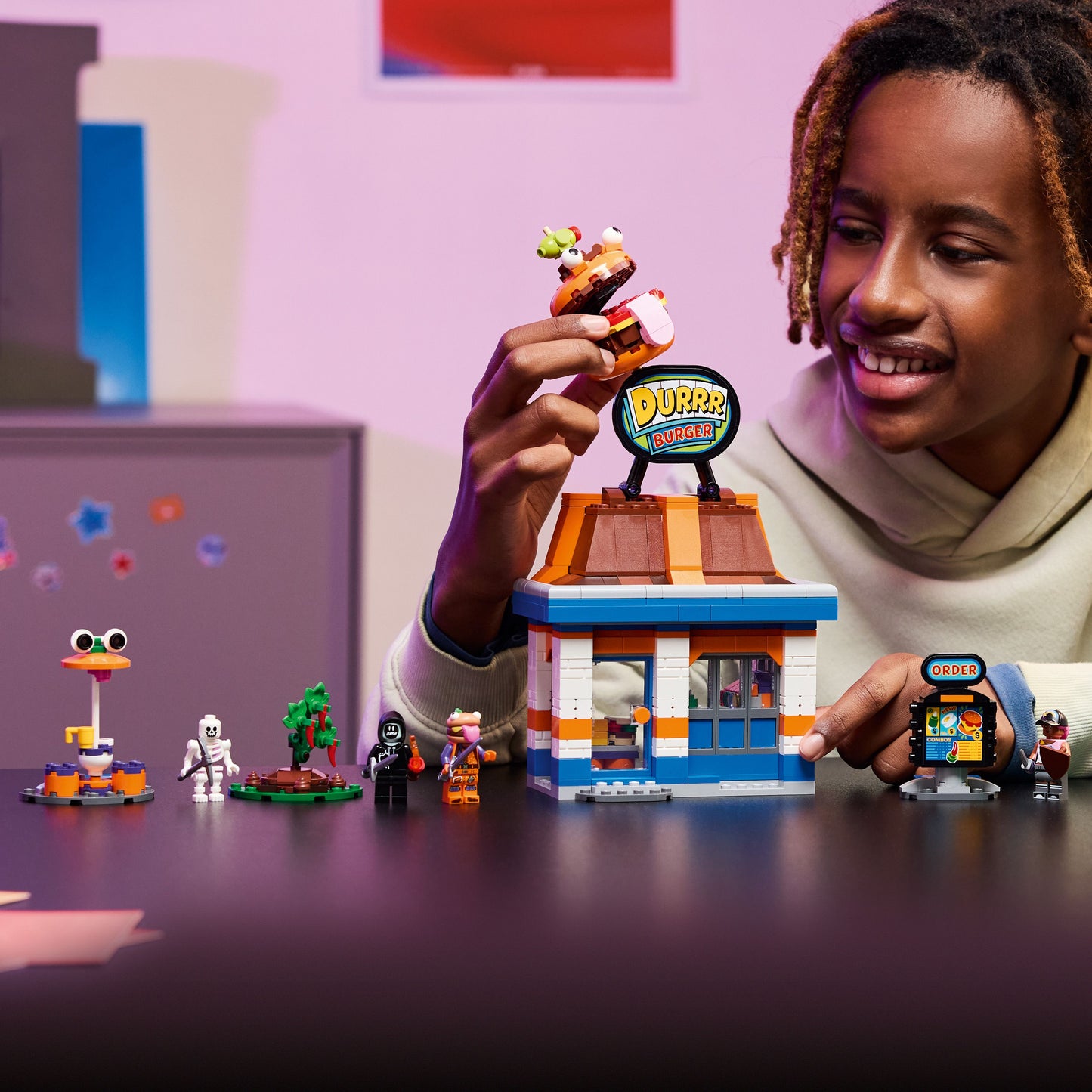 LEGO 77241 (Pre-Order: March 2025)
