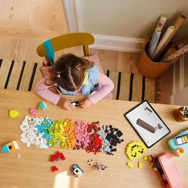 LEGO Creatieve Knutseldoos 11042 Classic (Pre-Order: januari 2025) - - LEGO