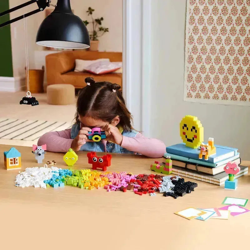 LEGO Creatieve Knutseldoos 11042 Classic (Pre-Order: januari 2025) - - LEGO