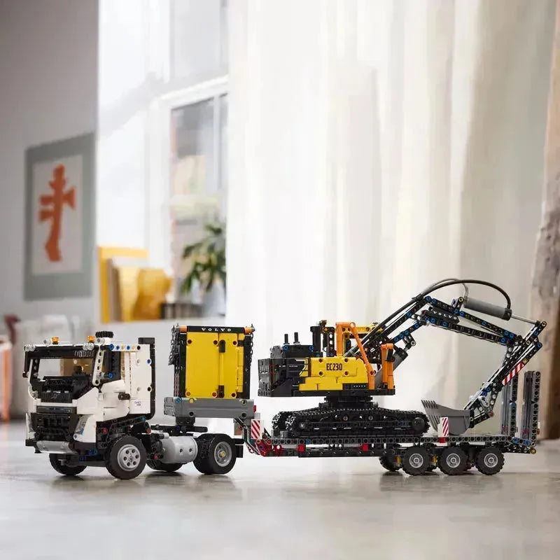 LEGO Volvo FMX Truck & EC230 Electric Excavator 42175 Technic
