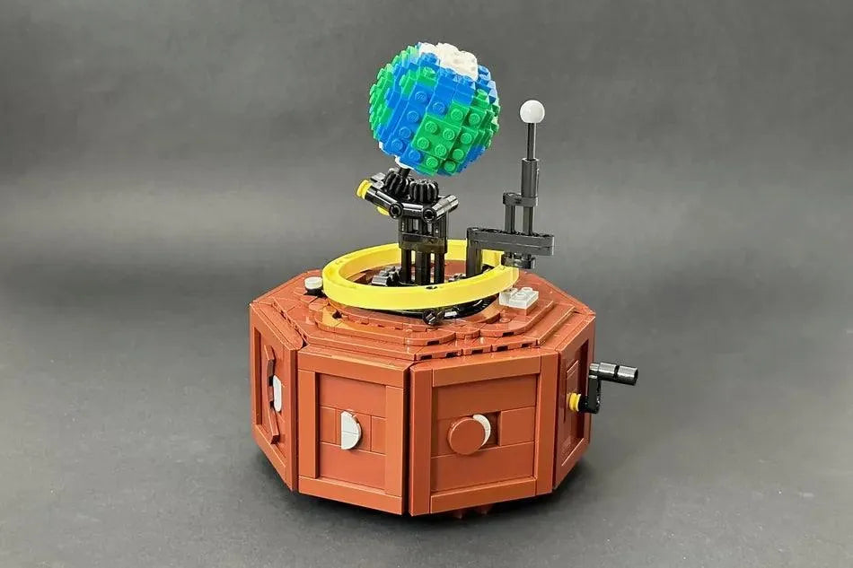 LEGO Ideas Aarde en Maan LEGO IDEAS @ 2TTOYS | Official LEGO shopđđ„° LEGO âŹ. 77.77