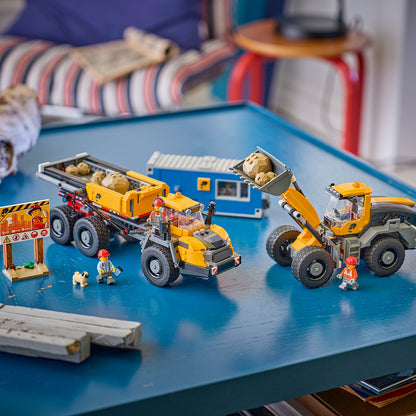 LEGO City Kiepwagen en voorlader Voertuigen - Bouwpakket voor Kinderen met Bouwplaatsvoertuigen, Werkende Functies en 3 Minifiguren - STEM Cadeau voor Jongens en Meisjes Vanaf 8 Jaar - 60494