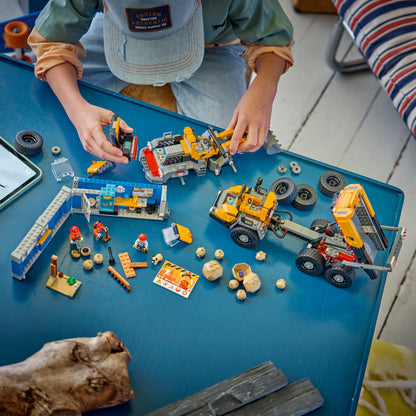 LEGO City Kiepwagen en voorlader Voertuigen - Bouwpakket voor Kinderen met Bouwplaatsvoertuigen, Werkende Functies en 3 Minifiguren - STEM Cadeau voor Jongens en Meisjes Vanaf 8 Jaar - 60494