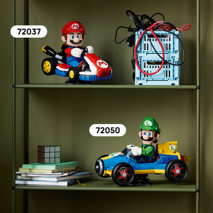 LEGO Mario Kart: Luigi en Mach 8 – Nintendo Personage Displayfiguur en Auto Bouwpakket voor Volwassenen – Verzamelbare Gaming Merchandise – Cadeau-idee voor Fans – 72050