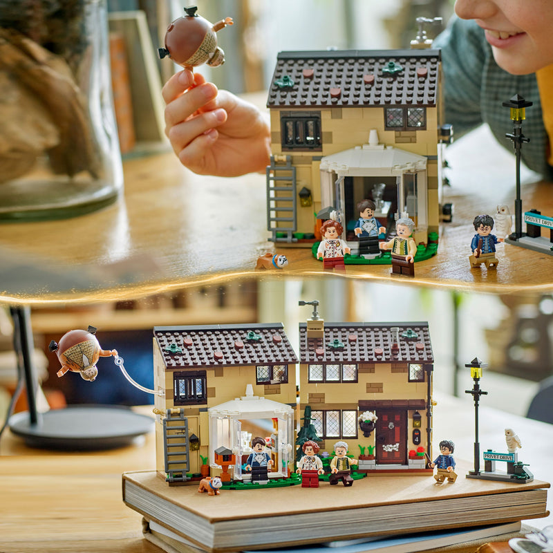 LEGO 77241 (Pre-Order: March 2025)