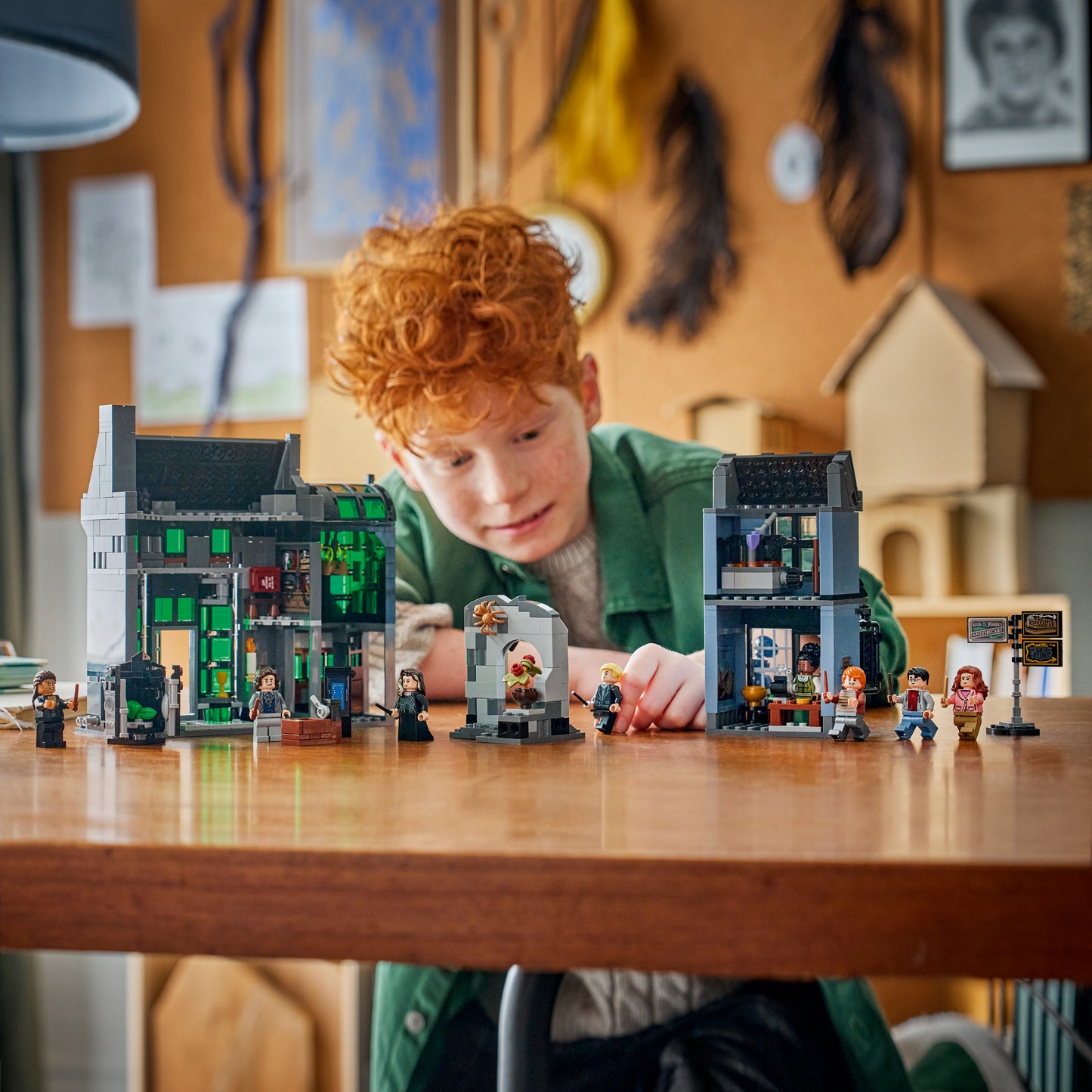 LEGO Harry Potter Verdonkeremaansteeg Tovenaarswinkels Speelgoed - Speelgoedwinkel Bouwpakket met 8 Minifiguren en Patronus - Kinderkamer Decoratie - Cadeau voor Meisjes en Jongens Vanaf 8 Jaar 76471