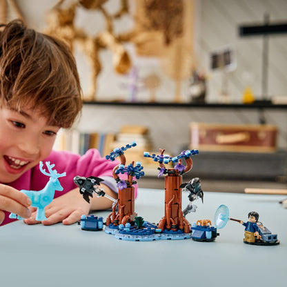 LEGO Harry Potter Verboden Bos: Expecto Patronum Speelgoed - Bouwpakket voor Kinderen met 2 Dementors, Hert en 2 Minifiguren Incl. Sirius Zwarts - Cadeau voor Meisjes en Jongens Vanaf 7 Jaar 76475