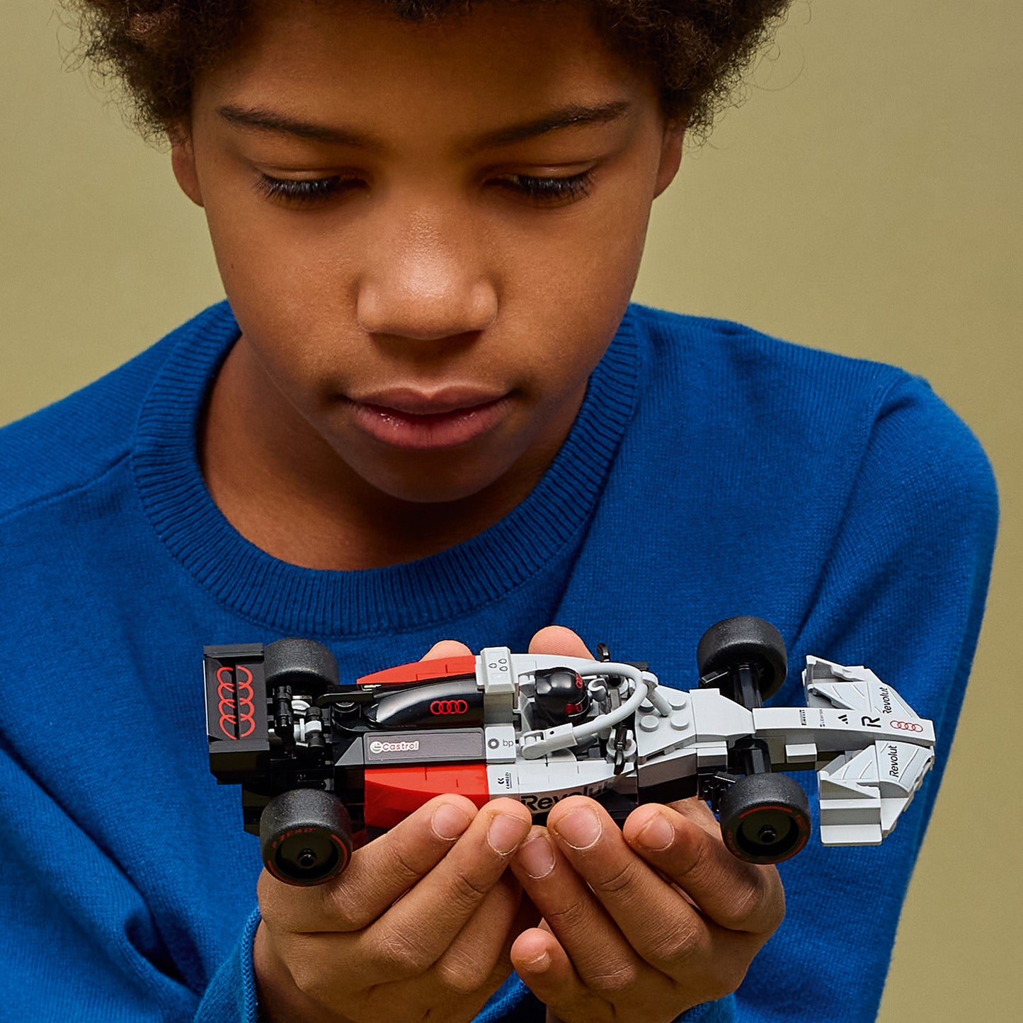 LEGO® Speed Champions Audi Revolut F1® Team R26 Race Car Toy Building Set with 1 Minifigure 77259