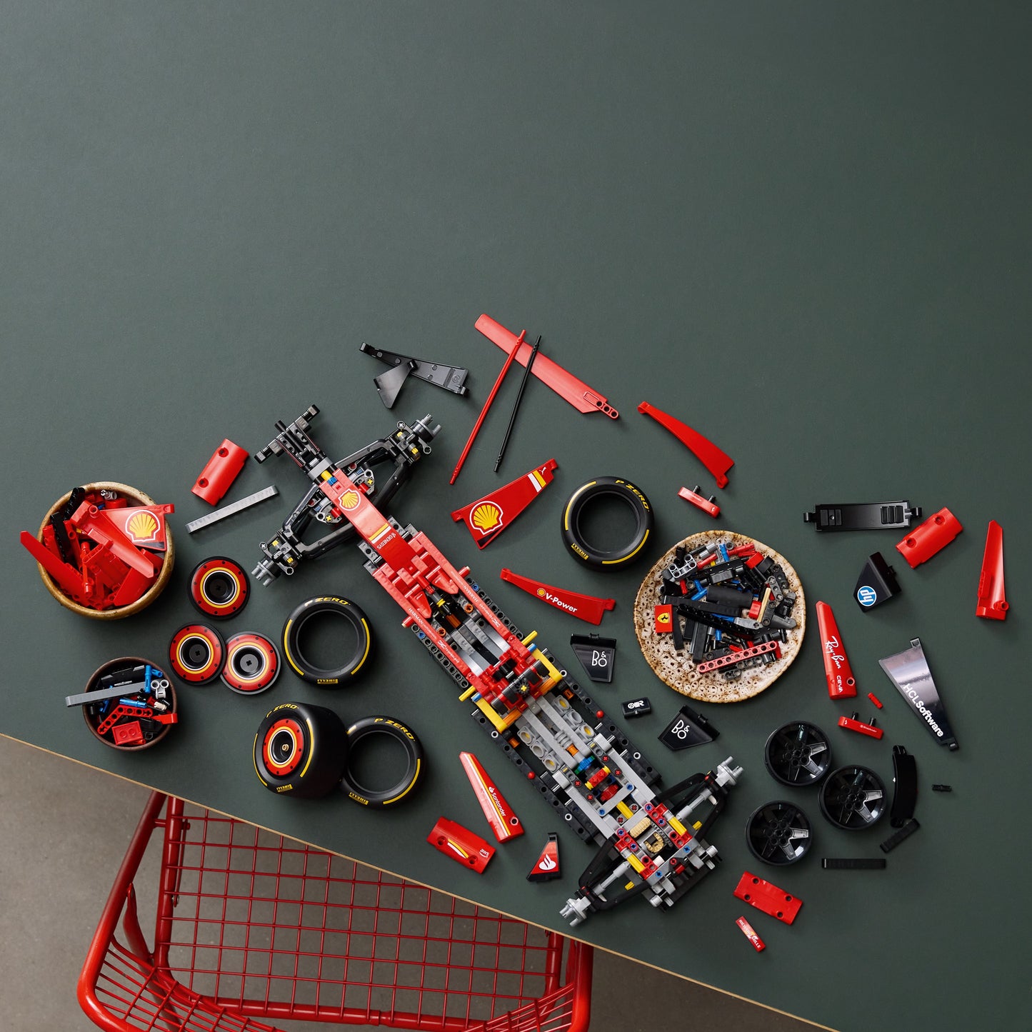 LEGO Formule 1 auto 42207 Ferrari SF24 Technic