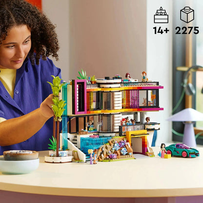 LEGO Andrea's Futuristic Villa 42639 Friends