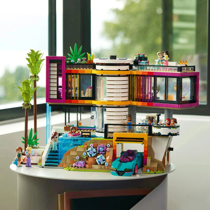 LEGO Andrea's Futuristic Villa 42639 Friends