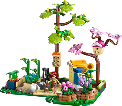 LEGO Beekeeping House and Flowers 42669 Friends (Pre-Order: January 2025)