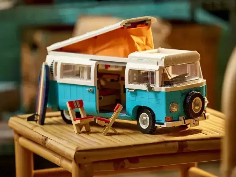 LEGO Volkswagen T2A Camper Van VW (2021) 10279 Creator Expert (€. 15,00 per week + €. 50,00 borg)