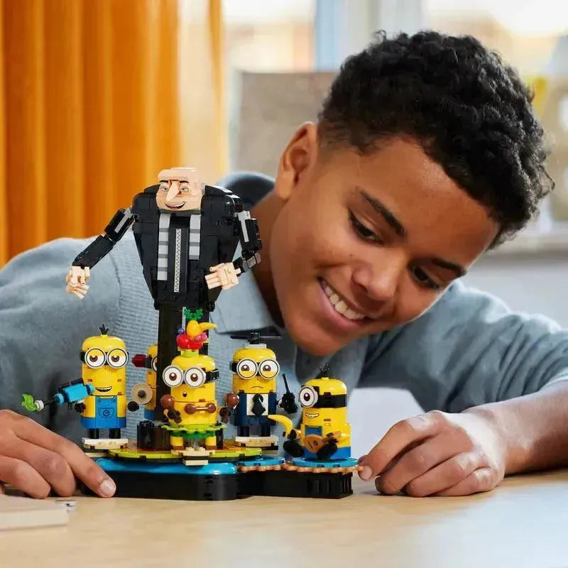 LEGO Gru & de Minions 75582 Minions LEGO MINIONS @ 2TTOYS | Official LEGO shop😊🥰 LEGO €. 46.48